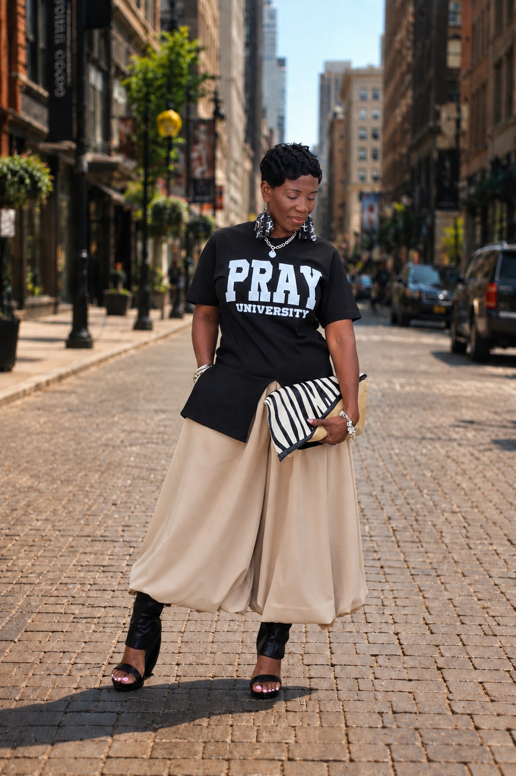PRAY UNIVERSITY T-SHIRT TEES