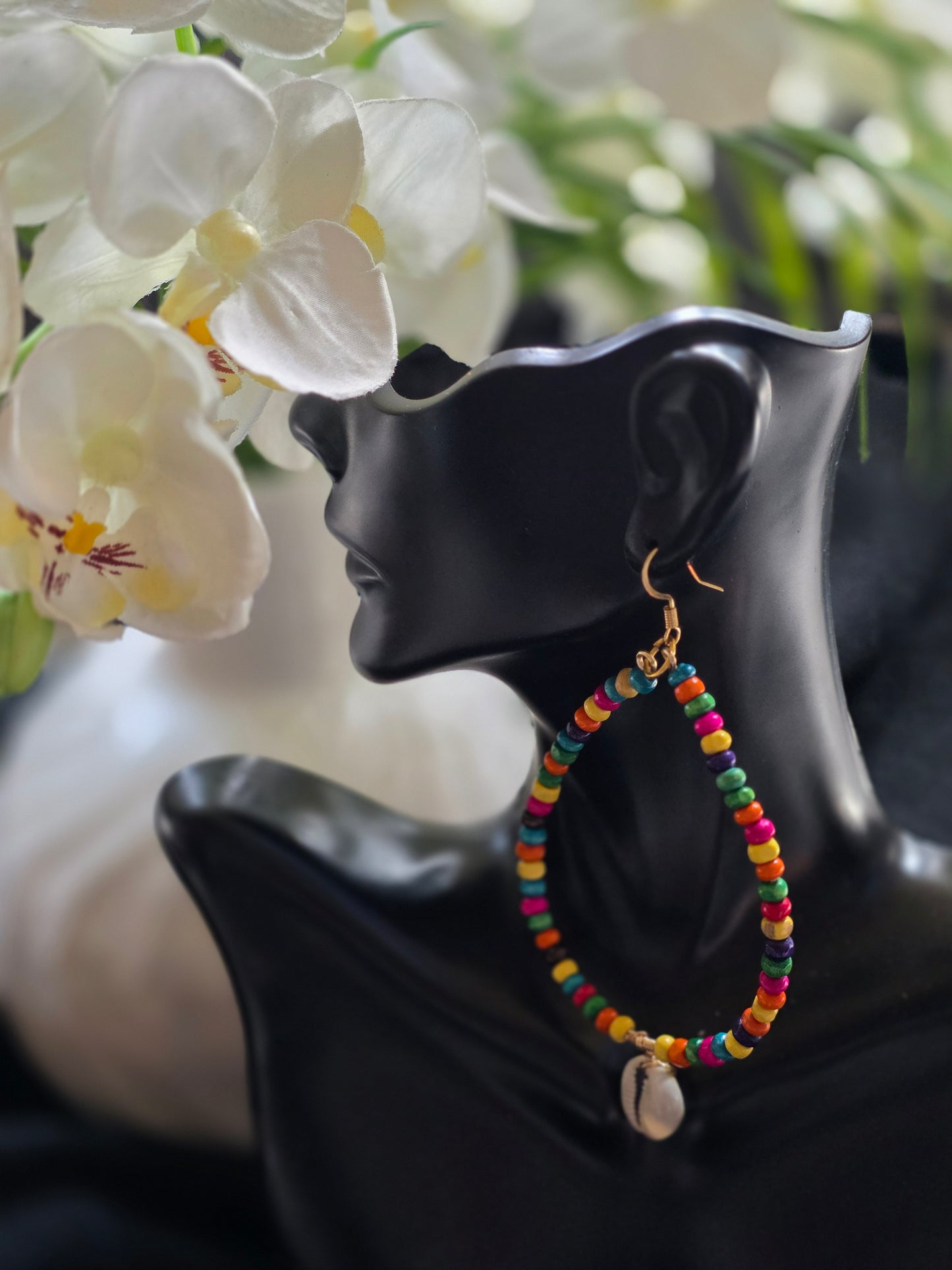 MULTI-COLOR BEADS LOOP EARRING