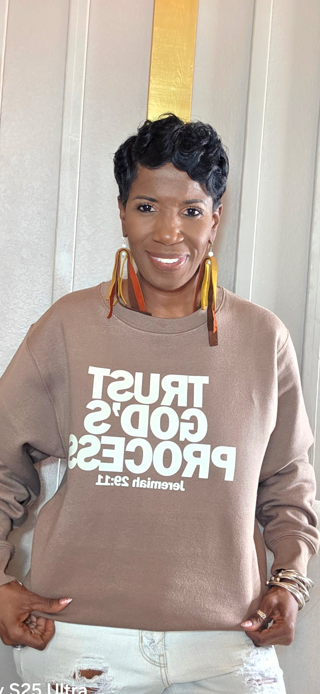 TRUST GOD'S PROCESS SWEATSHIRTS/TAUPE AND WHITE