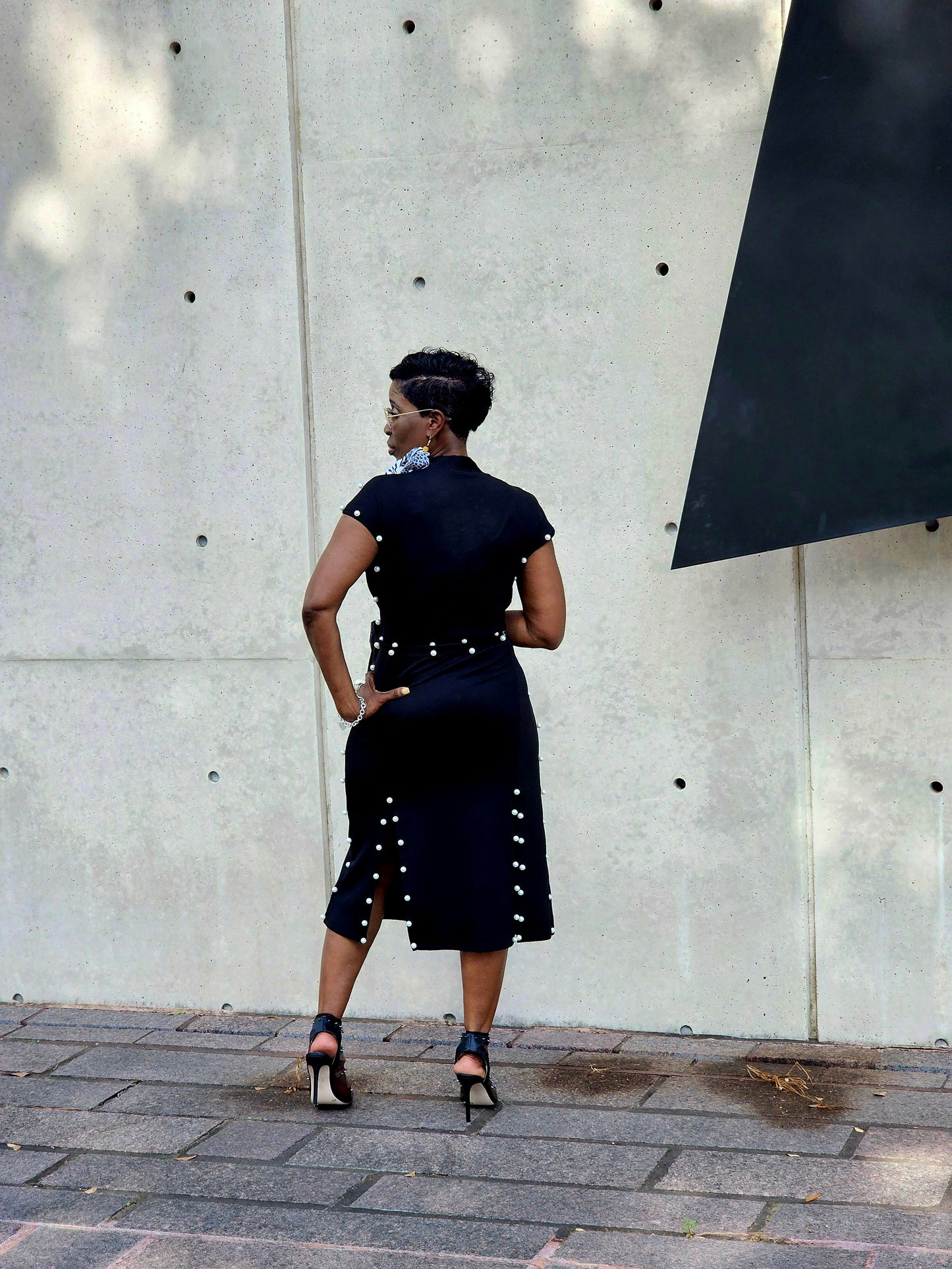 Black Pearl Double Back Split Dress with Pearl Belt