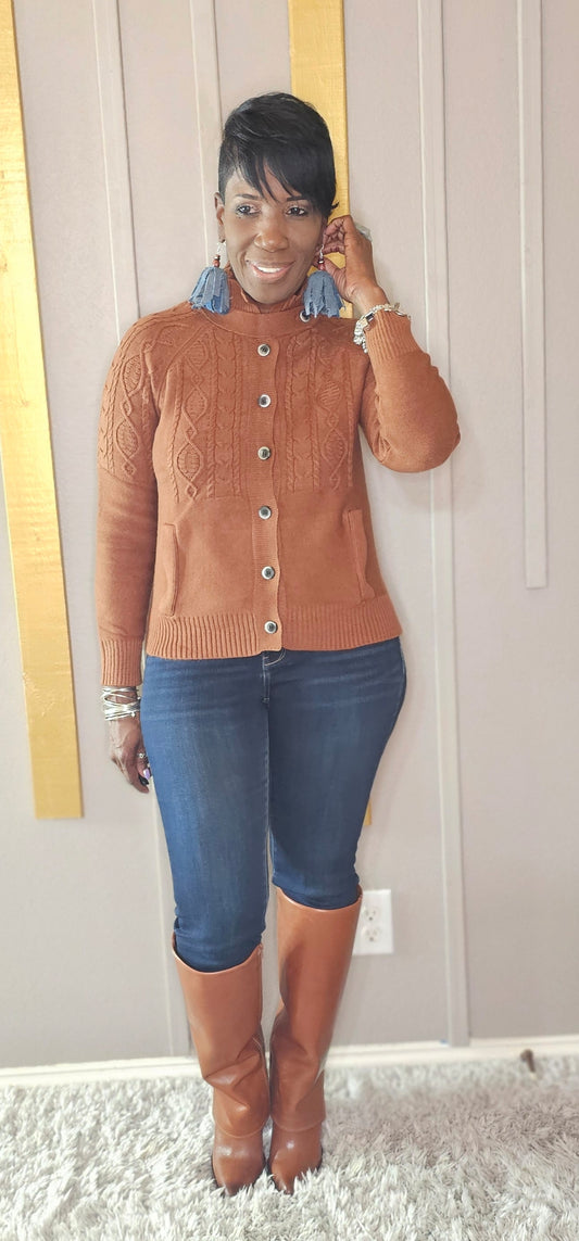 CARAMEL BUTTON SWEATER BLOUSE WITH POCKETS